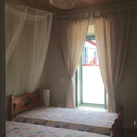 度假居 βίλα με θέα 迈索尼